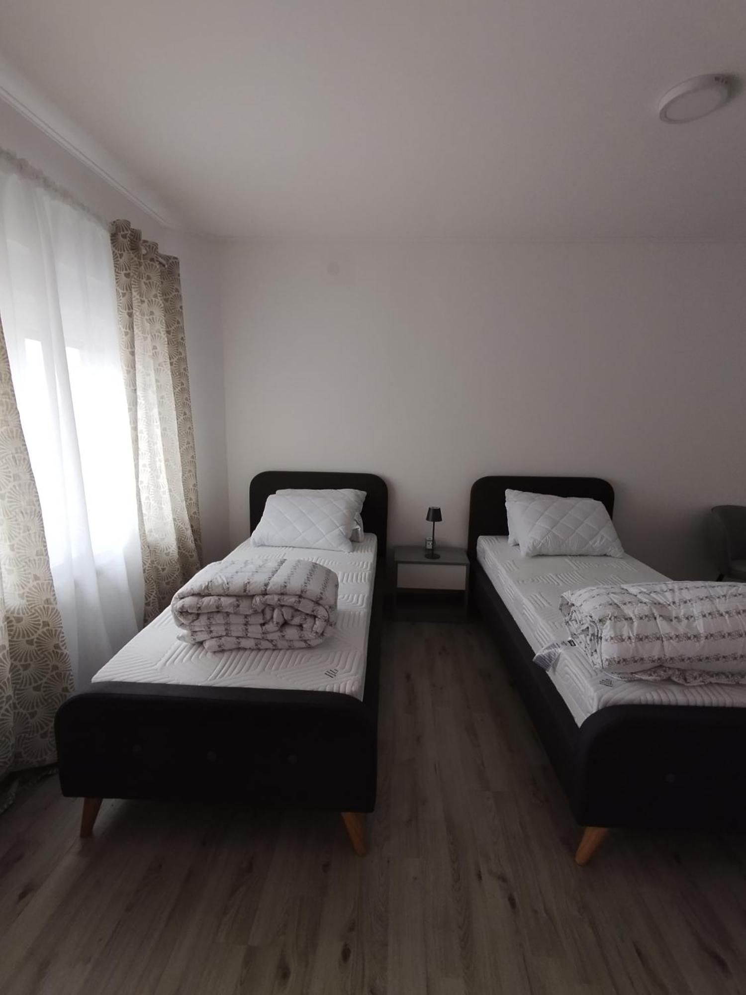 Sleep And Fly Room'S By Dado & Lela ヴェリカ・ゴリツァ エクステリア 写真