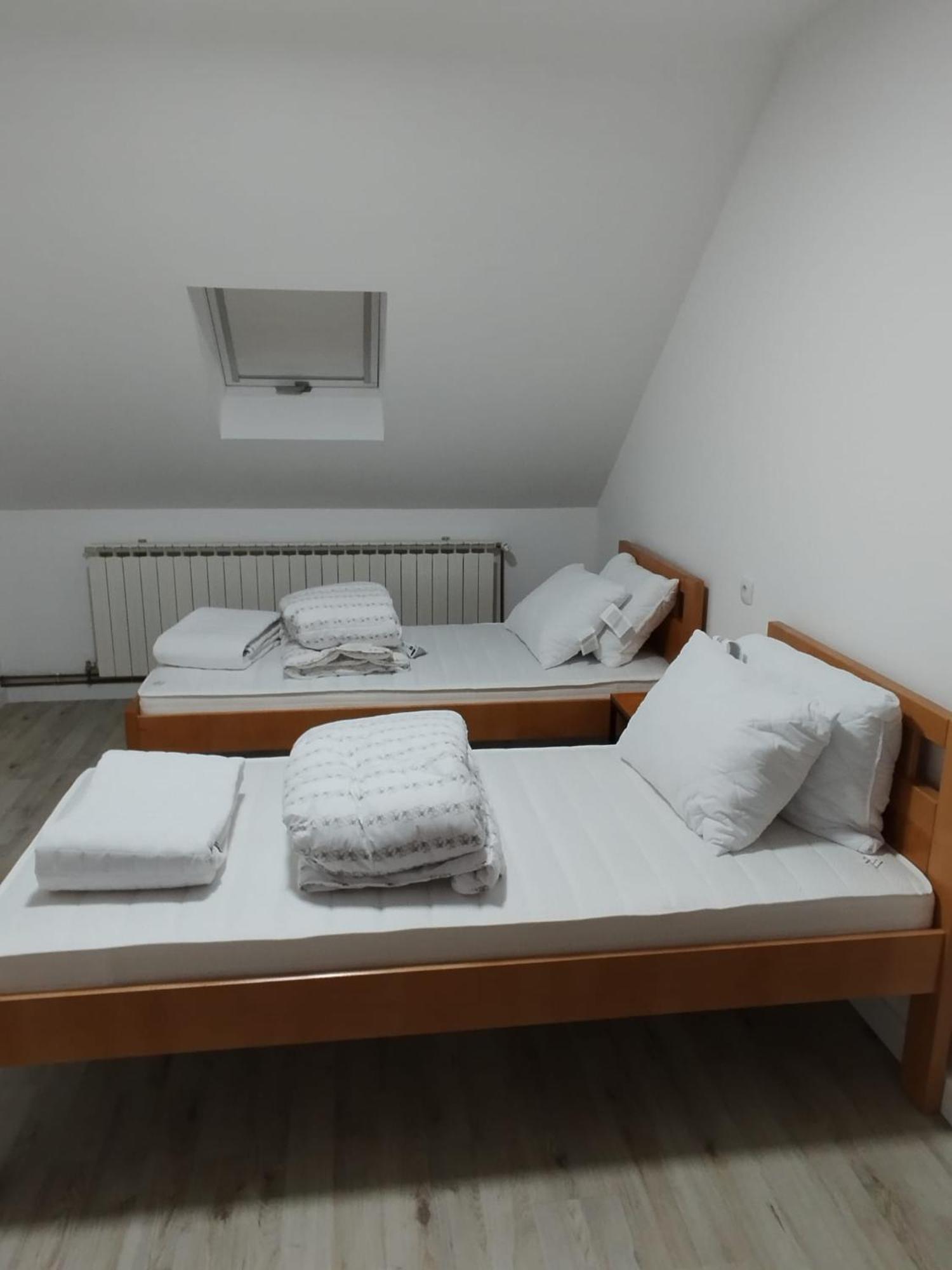 Sleep And Fly Room'S By Dado & Lela ヴェリカ・ゴリツァ エクステリア 写真